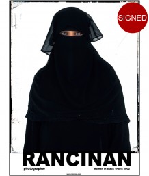 Poster Terra Contrasta - Woman in Black - Paris - 2002
